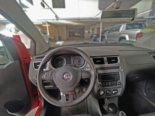Imagen 9 de 12 de Volkswagen Fox 1.6 5 P Comfortline Pack L/10rojo