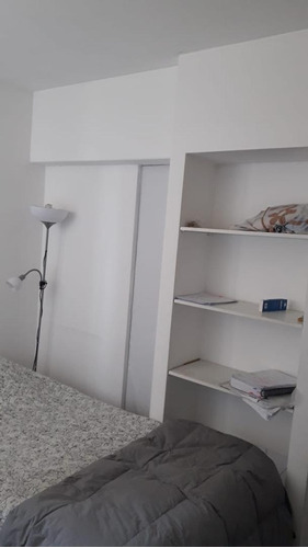 Imagen 11 de 15 de Amplio Deparamento Muy Buena Ubicacion