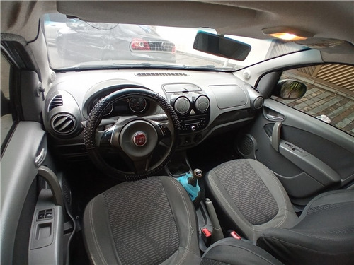 Imagem 12 de 13 de Fiat Palio 1.0 Mpi Attractive 8v Flex 4p Manual
