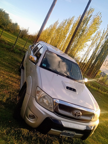 Toyota Hilux 3.0 I Srv Cab Doble 4x2 Cuero