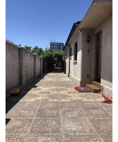Vende 2 Casas Total 6 Dorm, 3 Baños, 2 Cuadras Metro El Bosq