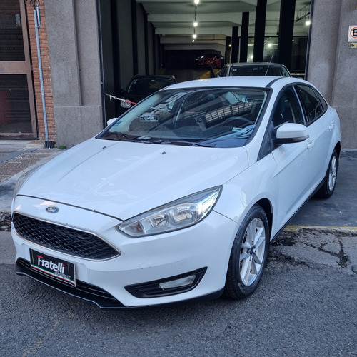 Ford Focus III 1.6 Sedan S