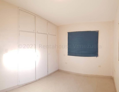 Imagen 2 de 8 de Comoda Casa En Alquiler. 04120656408 Cod Mls 23-3569