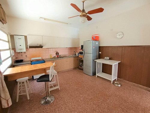 Imagen 6 de 24 de Venta- Casa 2 Dormitorios Con Cochera En Echesortu