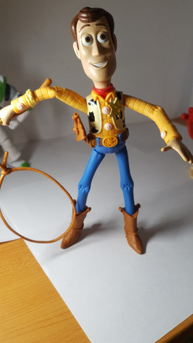 Buzz Lightyear Karate | Sheriff Woody | Forky Toy Story 4 (Usado)