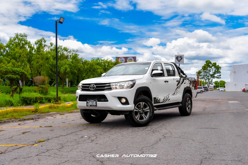 Toyota Hilux 2.7 Cabina Doble Mt