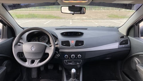 Renault Fluence Expression 1.6 2012