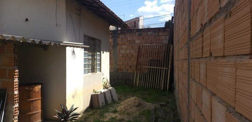 Imagem 2 de 12 de Vende Se Casa Individual