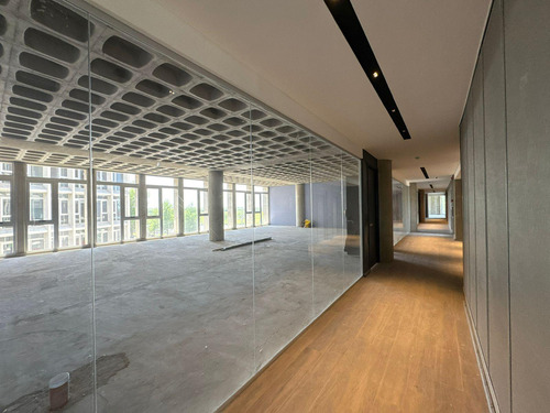 Parque Empresarial Aeropuerto. Oficinas En Alquiler De 50 M2 Y 60 M2. A Estrenar!