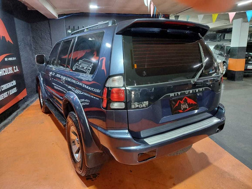 Imagen 5 de 14 de Mitsubishi Montero Sport