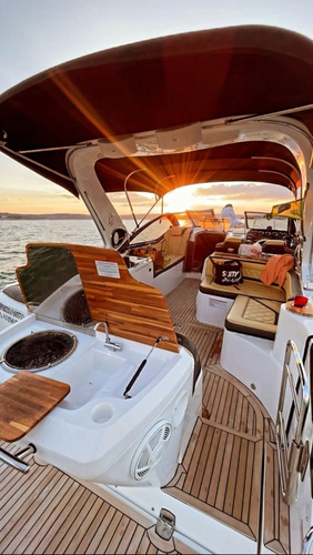Imagem 4 de 16 de Focker 330 2018 2 X Mercruiser 250 Hp Gasolina 150 Hrs.