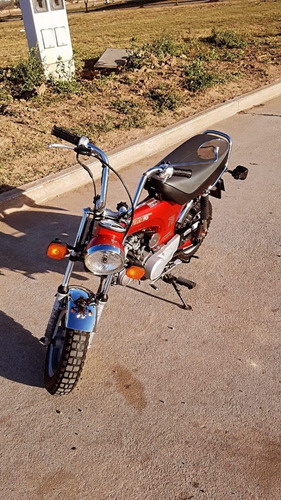 Honda Dax 70 Japón 2001