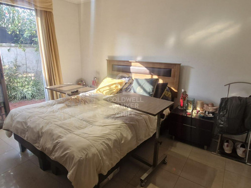 Casa En Ñuñoa Con 3 Dormitorios Y Gran Conectividad