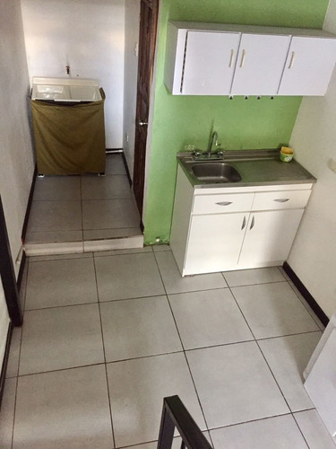 Imagen 4 de 10 de Se Alquila Departamento En Zapote, Con Agua, Luz Y Cable