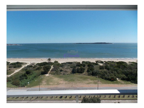 Imagen 22 de 22 de Venta Y Alquiler Temporario Apartemento De 3 Dormitorios Y Dependencia Playa Mansa, Punta Del Este.