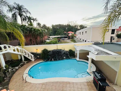 Alquilo Oportunidad Hermosa Casa Con Piscina Privada Y Golf 