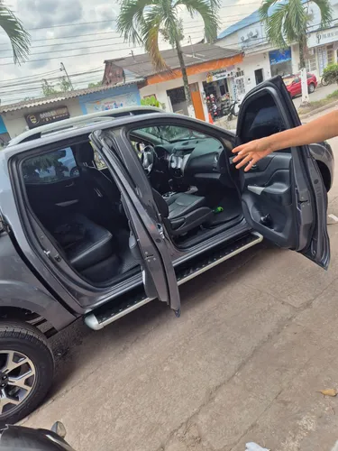 Renault Alaskan Full equipo