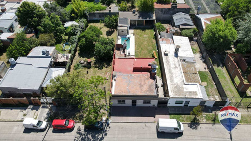 Casa 4 Ambientes En Venta En Guernica Con Pileta