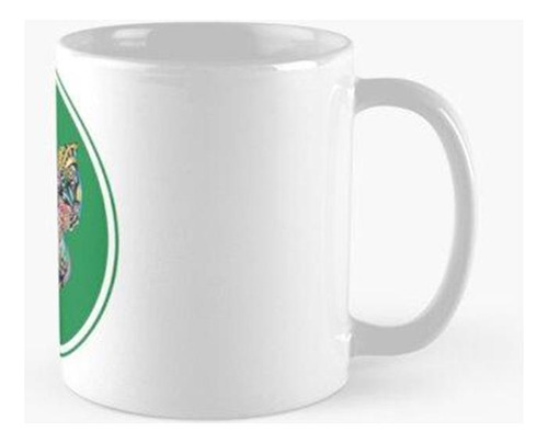 Taza Exprese Su Espíritu De Libertad Con Una Mariposa Mientr