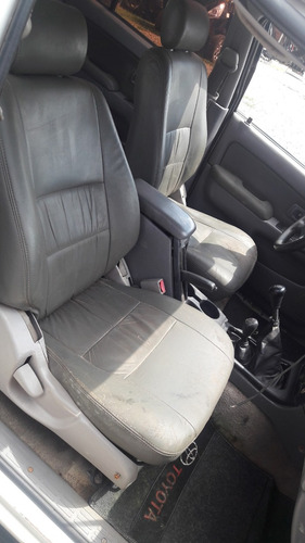 Imagem 9 de 11 de Sucata Toyota Hilux Sw4 2002 3.0 Diesel - Rs Auto Peças