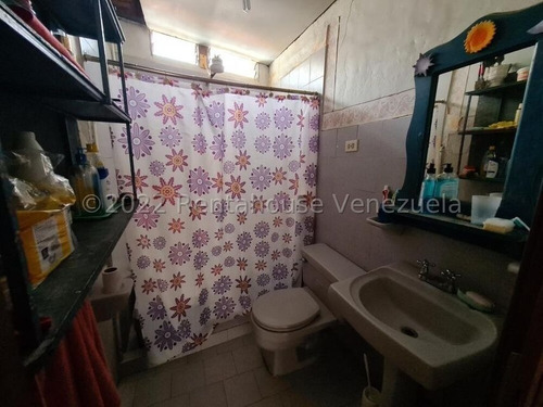 Imagen 14 de 29 de Mls #23-2454 Se Vende Espectacular Casa En Los Palos Grandes.