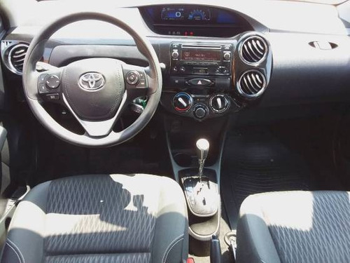 Imagem 3 de 9 de Toyota Etios 1.5 X Plus Sedan 16v Flex 4p Automático