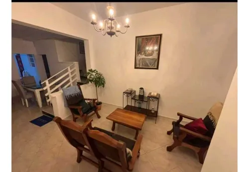 Venta De Casa + Apartaestudio, Primer Piso, Licencia Airbnb, Laureles