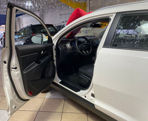 Imagem 9 de 15 de Kia Sportage 2015 2.0 Flex Lx Completa Automática Branca
