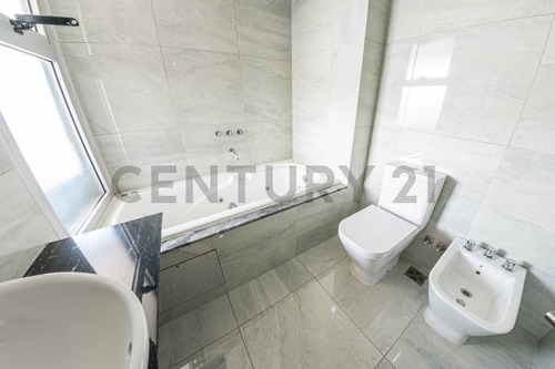 Venta Departamento Dos Dormitorios Pichincha Torre Mirador