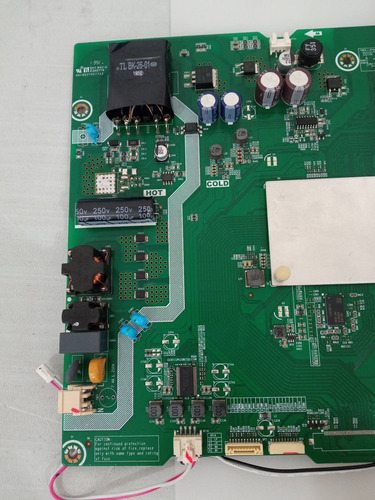 Rsag7 820 Mainboard Hisense 32h4000fm Serie 2eu Para Piezas (Usado)