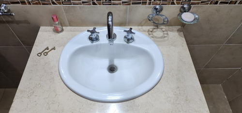 Venta De Casa Cuatro Dormitorios, La Plata