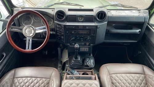 Land Rover Defender 2.4 130 4x4 Turbo
