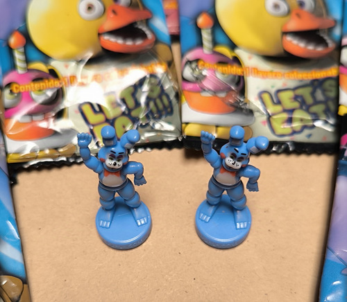 2 Figura Bonnie Five Nights At Freddy's Vuala Sorpresa (Usado)