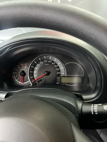 Nissan March 1.6 Sense At