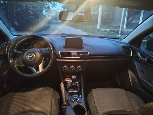 Mazda 3 2.0 Touring