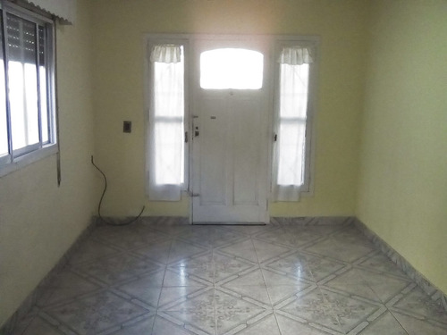 Imagen 5 de 12 de Casa En Venta 3 Ambientes Villa La Florida Quilmes