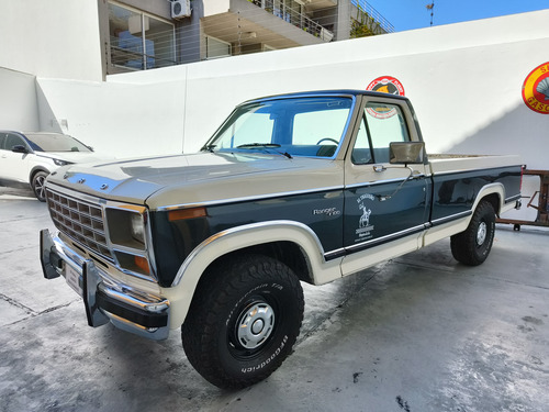 Ford F-100 3.9D Lujo