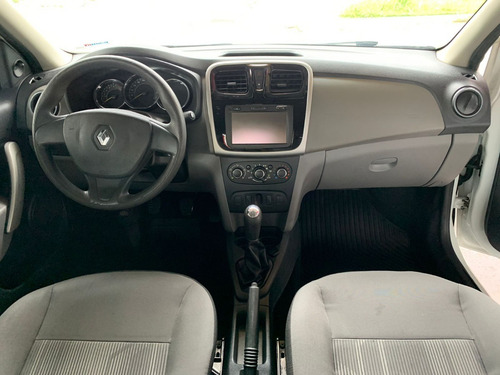 Imagem 7 de 15 de Renault Logan 1.6 Expression Hi-power 4p