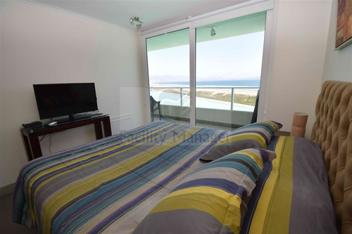 En Venta De 2 Dorm. 2 Baños Laguna Del Mar, La Serena