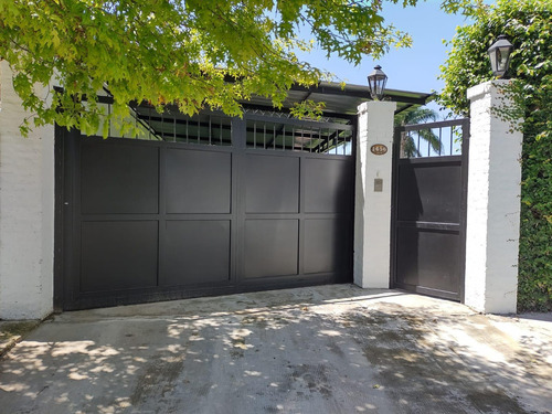Quinta En Monte Grande, 1.200 M2 De Terreno, Pileta Parrilla