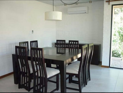 Casa En Venta De 4 Dormitorios En Punta Del Este - Ref: 3802