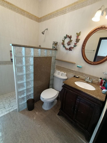 Casa En Lagos Del Sol En Venta