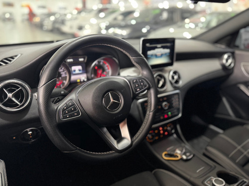 Mercedes-Benz Classe Cla 1.6 Vision Turbo Flex 4p