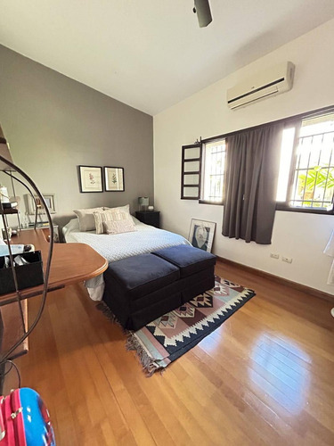 Josefina Toledo: Hermosa Casa En Venta En Guataparo Country Club, 980m², Pisos En Mármol, Pozo Y Planta, Caney, Parrillera, Bellas Áreas Verdes, Alta Seguridad, 219257