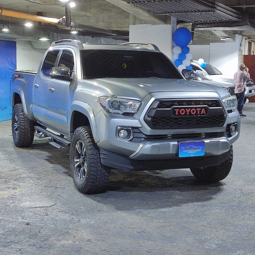 Imagen 2 de 12 de Toyota Tacoma