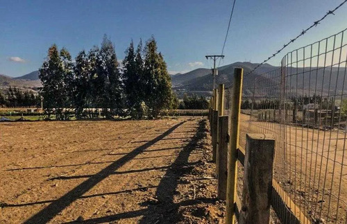 Terreno Amplio Con Potencial De Inversión (168485)