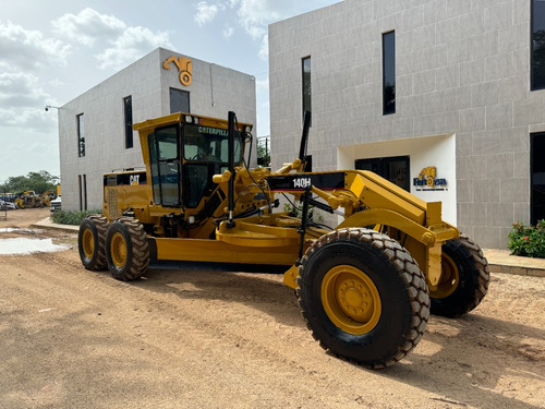 Motoconformadora 140h Cat 2002