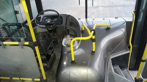 Imagen 17 de 25 de Mercedes.2014 1418.