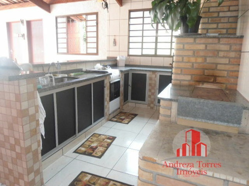 Imagem 11 de 24 de Casa Padrão À Venda Em Taubaté/sp - 1348