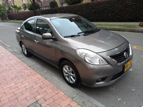 Nissan Versa 1.6 Advance